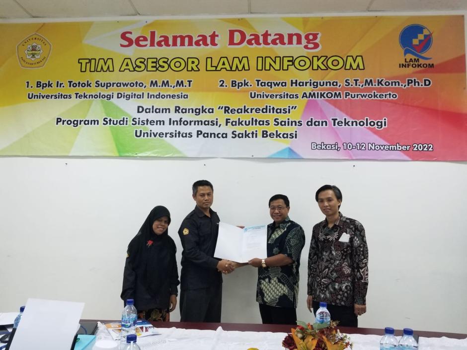 PRODI SISTEM INFORMASI FAKULTAS SAINS DAN TEKNOLOGI DILAKUKAN AKREDITASI LAPANGAN OLEH LAM INFOKOM